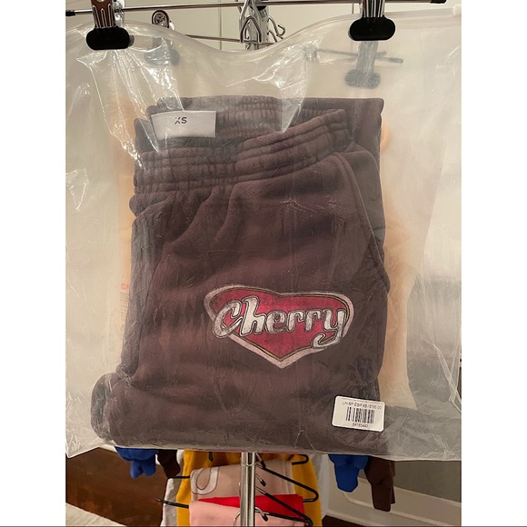 Cherry LA Valentines Day Sweat Pants Espresso XS - Picture 7 of 11